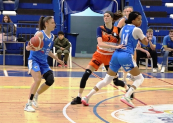 Laura Fernández cumple su segunda campaña liguera en las filas de la escuadra lasaliana, donde está siendo una de las jugadoras más destacadas en esta primera temporada en LF Challenge.