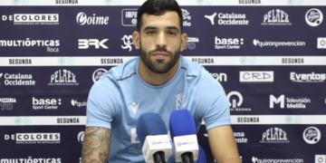El futbolista canario durante su comparecencia ante los medios de comunicación en la matinal de ayer jueves.