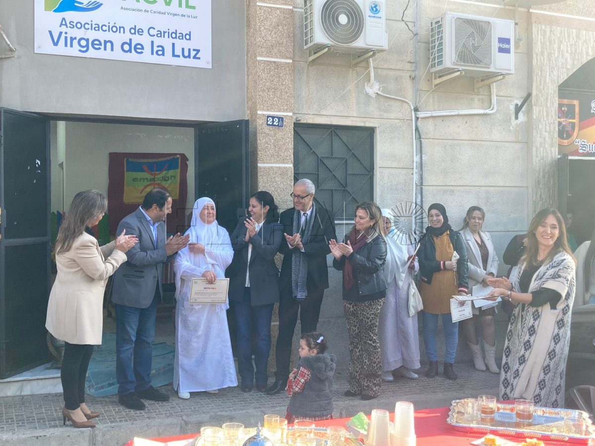 La Ciudad hace entrega de unos diplomas a las mujeres amazigh