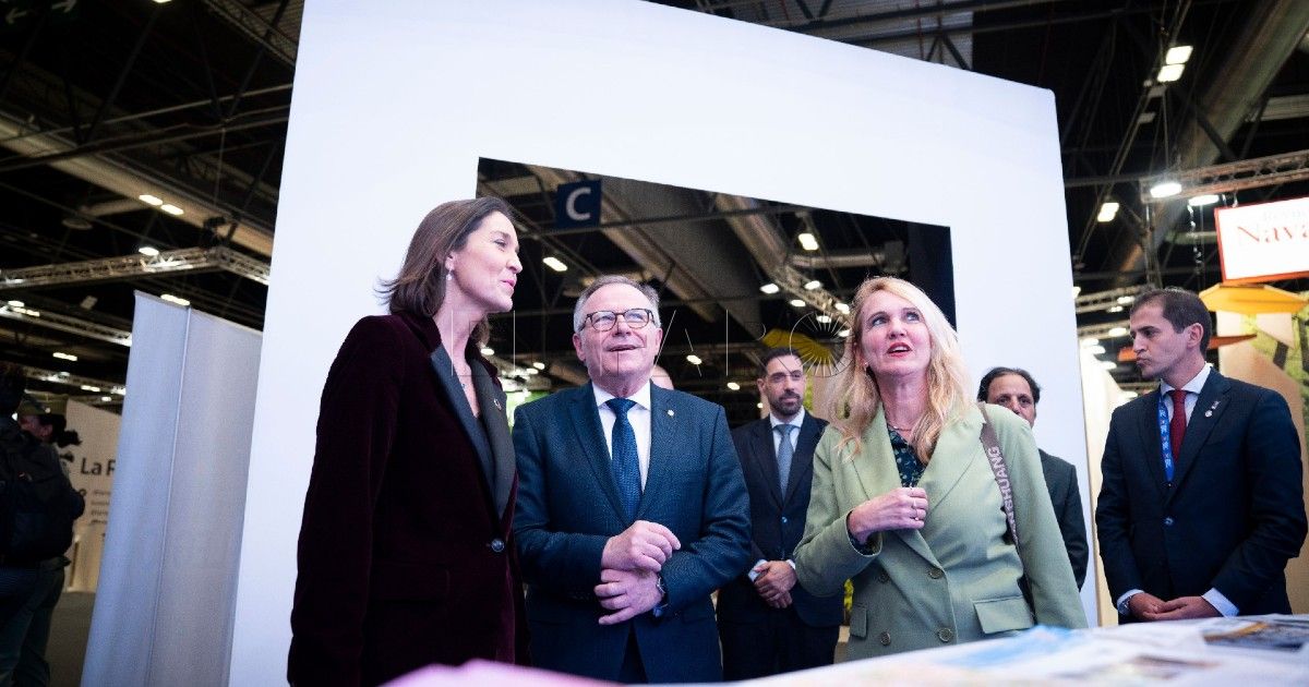 La ministra Reyes Maroto califica de "hito" la prueba piloto de las aduanas de Melilla y Ceuta