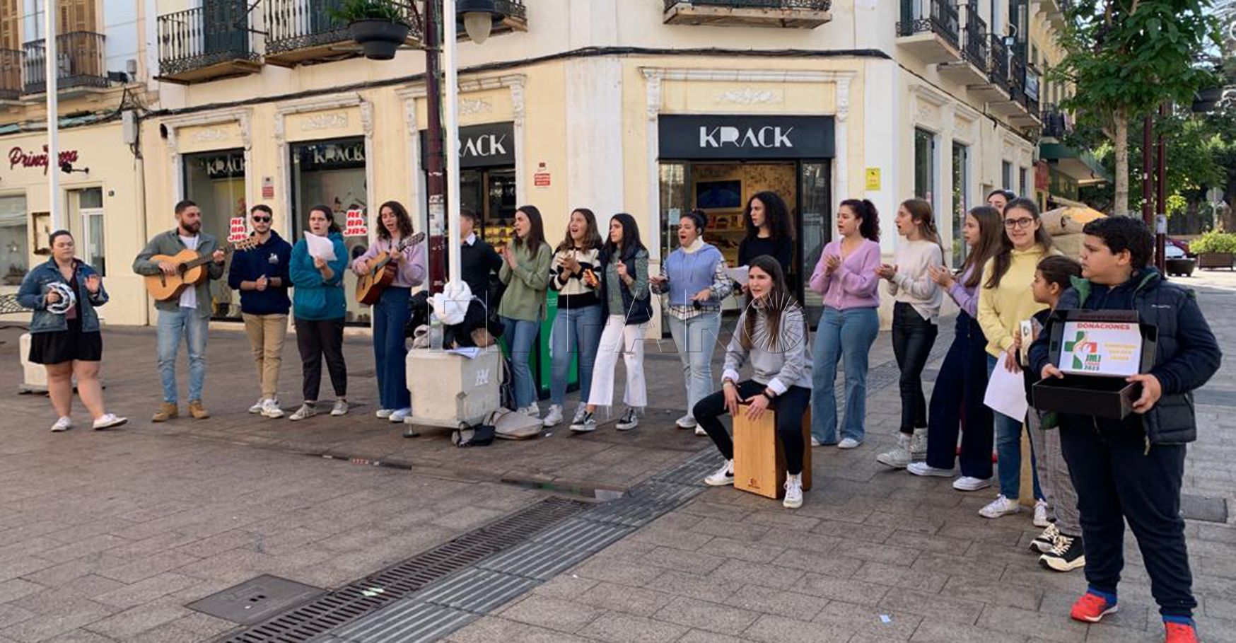 Jóvenes de la parroquia San Francisco Javier interpretan villancicos para recaudar fondos para la JMJ