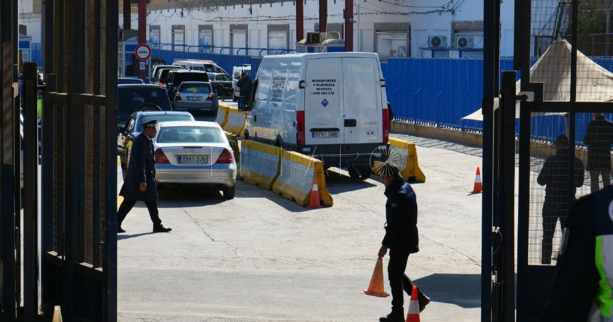 La aduana de Melilla, cerrada a cal y canto