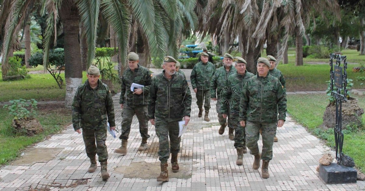 Primera visita de Inspección del coronel Jaime Vidal Mena a la Base Discontinua Teniente Flomesta de Melilla