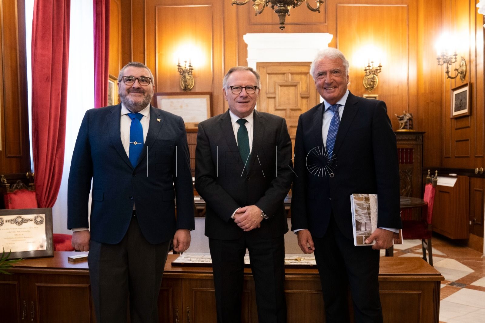 De Castro se reúne con el presidente de la Federación de Comunidades Judías de España