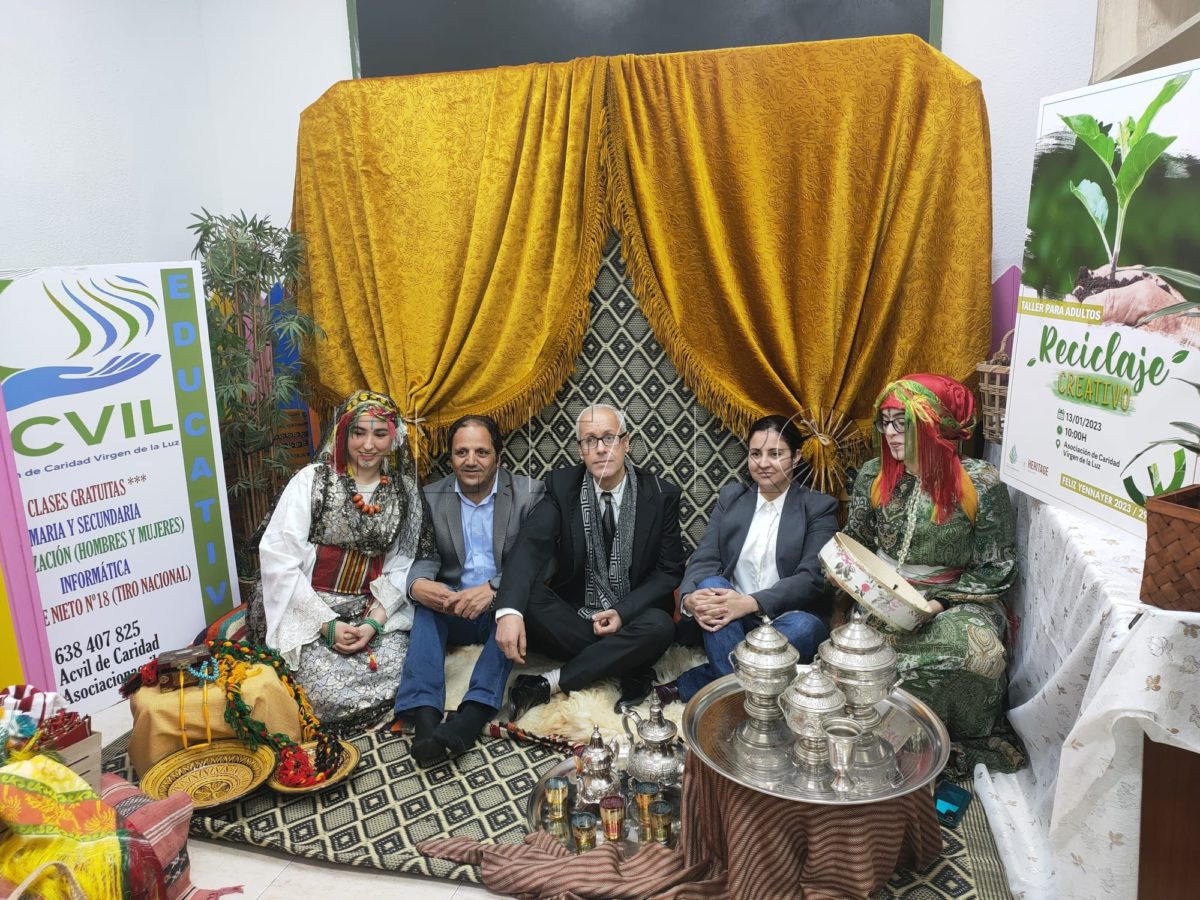 Gran ambiente en el taller de Reciclaje Creativo por el año Yennayer 2973