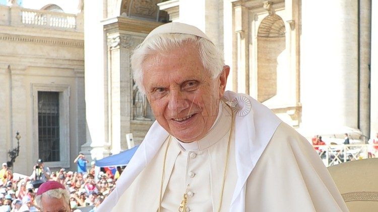 Misa exequial este jueves por el alma de Benedicto XVI