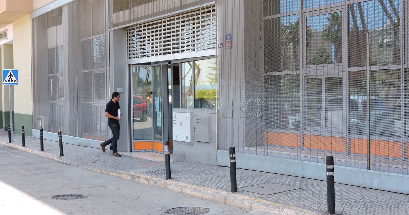 La repetición de nombres en las listas de los Planes de Empleo de la Delegación y de la Ciudad crea confusión entre algunos melillenses