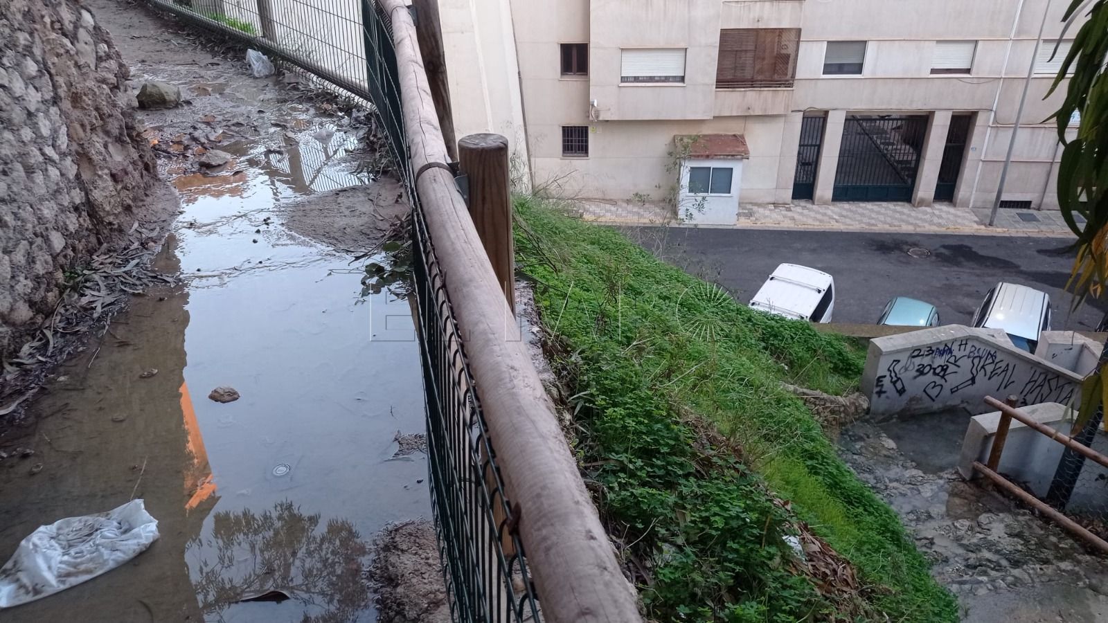 Podemos denuncia el vertido de aguas fecales en Falda de Camellos