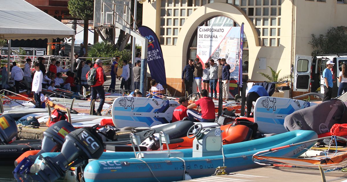 El Nacional Techno e iQFoil debuta con una jornada en blanco