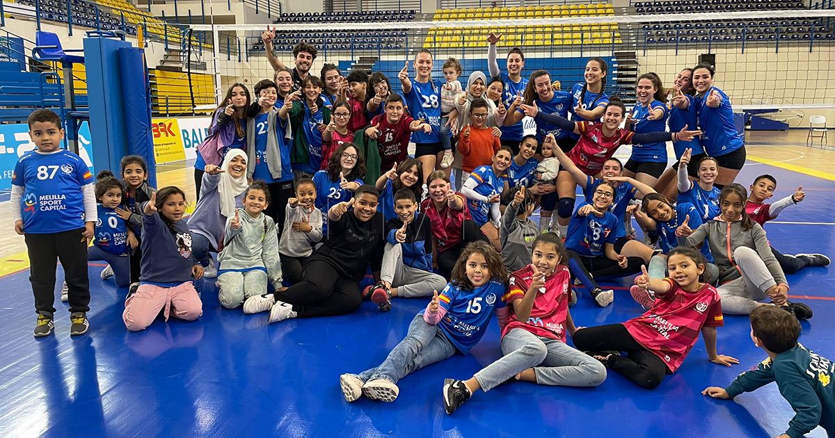 El CV Melilla aventaja en cuatro puntos al segundo en su grupo de la Superliga de voleibol