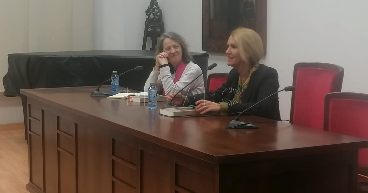 Marta Sanz, poeta: "La poesía hay que leerla en voz alta y ver cómo llega a la gente"