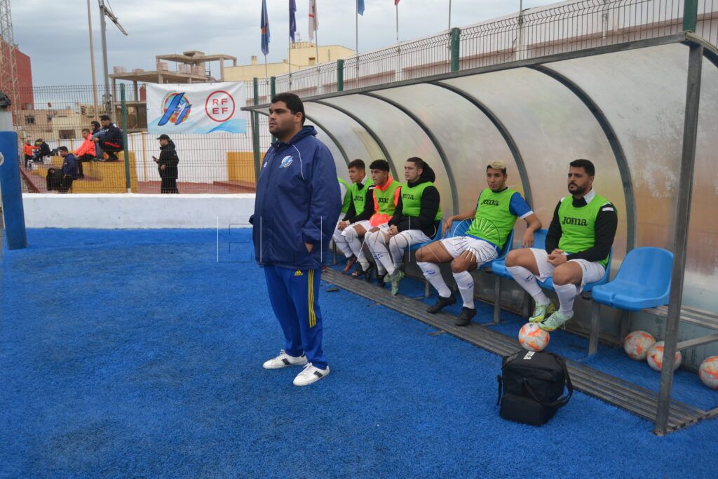 Felipe Heredia dimite como presidente y entrenador del Huracán Melilla