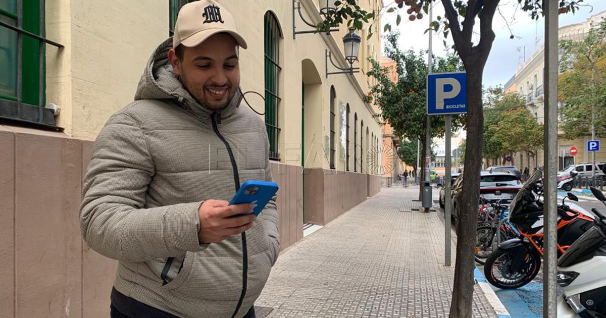 ¿Los melillenses prefieren ligar por redes sociales o en persona?