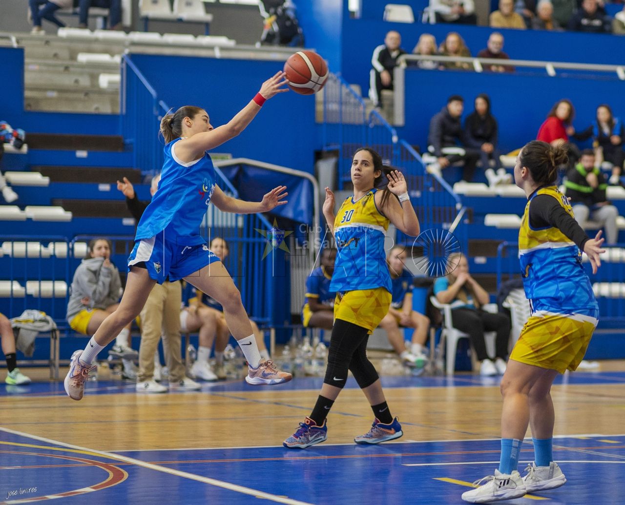 Las de Pepe Torrubia buscan el triunfo en Almería