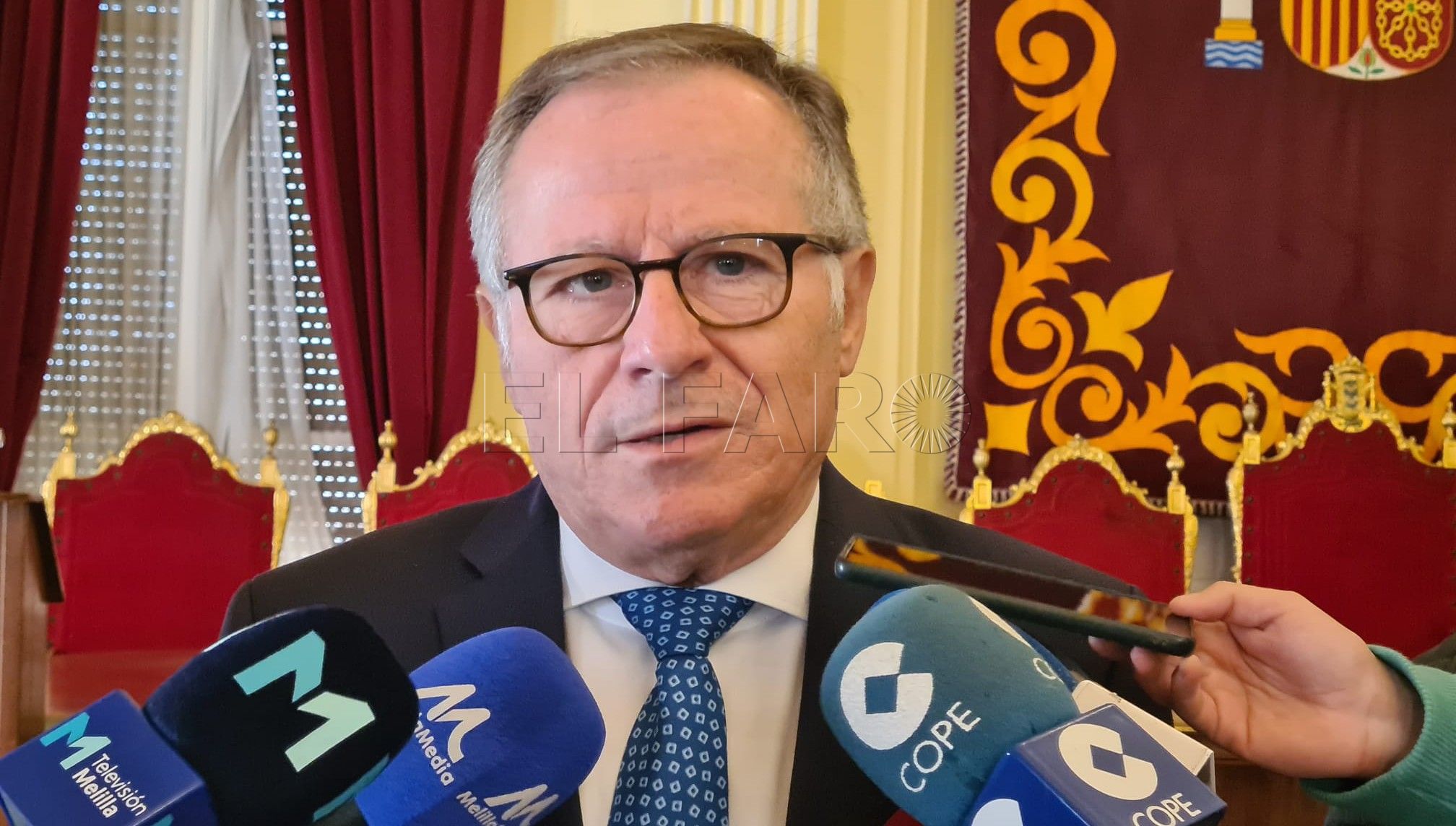 De Castro aconseja "apretar el acelerador" para la apertura de la aduana