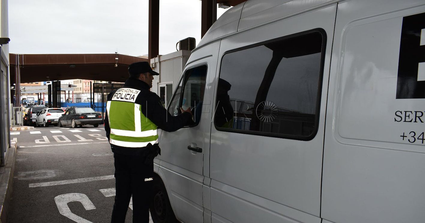 España y Marruecos realizan dos nuevos pasos de mercancías a través de las aduanas de Ceuta y Melilla