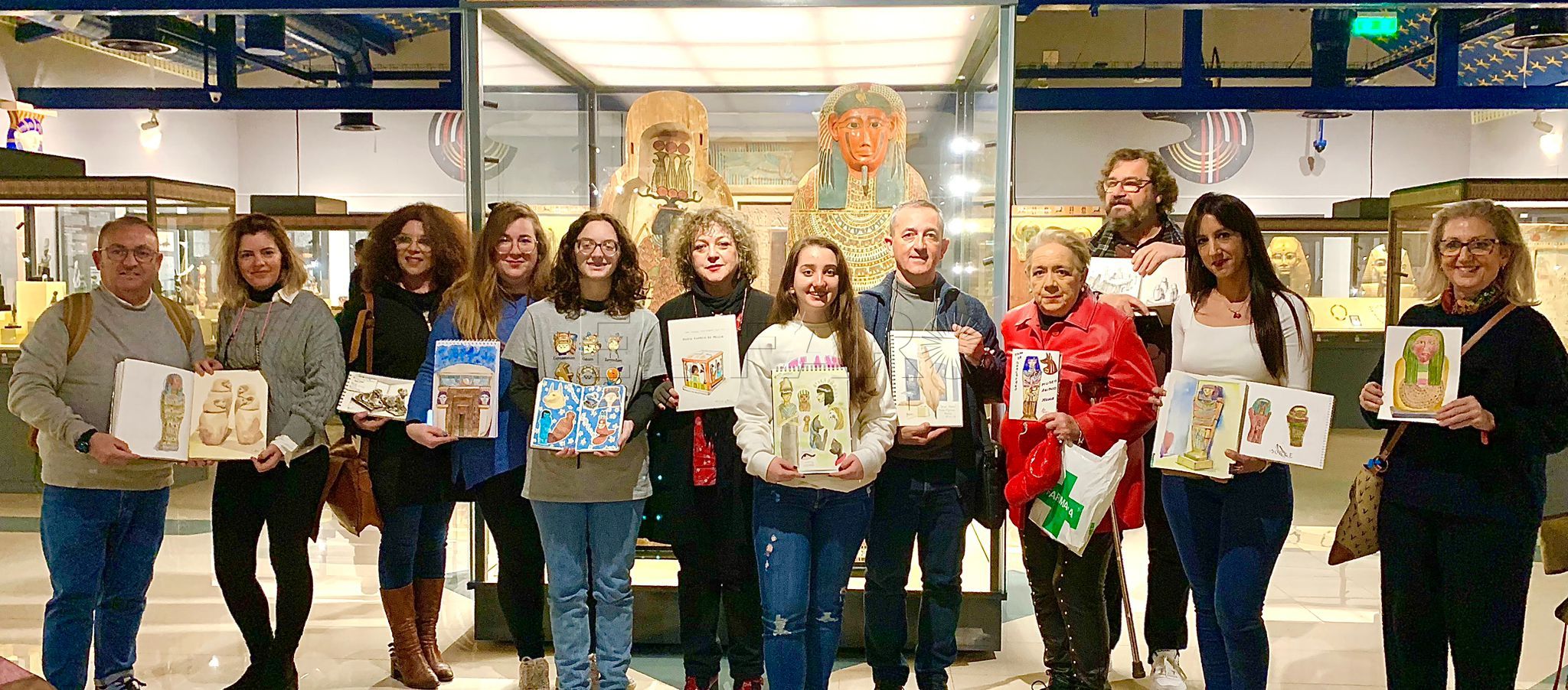 Los Urban Sketchers dibujan en el Museo Egipcio