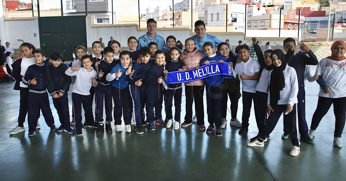 La UD Melilla visita el CEIP Mediterráneo