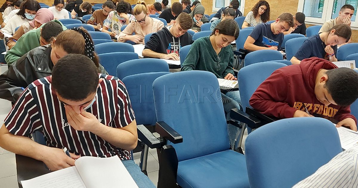 España acuerda con Marruecos crear secciones bilingües en secundaria