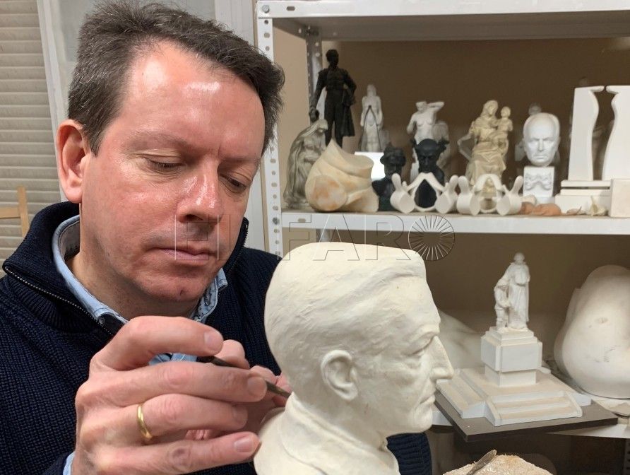 García-Ligero: “Creo que la escultura es un completo aprendizaje y con cada obra aprendo cosas nuevas"