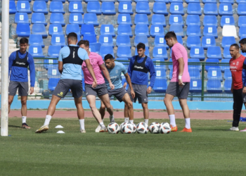 Los jugadores azulinos realizaron el entrenamiento en el Álvarez Claro, llevando a cabo primero un trabajo más físico para, a continuación, centrarse en los aspectos tácticos.