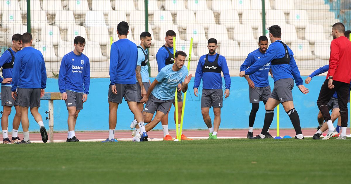 La UD Melilla, a por todas ante el Adarve