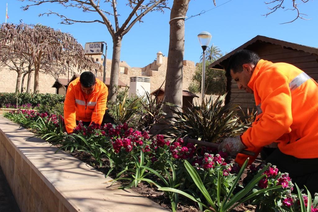 Melilla se engalana para recibir la primavera