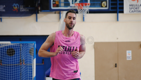 Darko Balaban, aterriza en el Club Melilla Baloncesto para ayudar en los entrenamientos