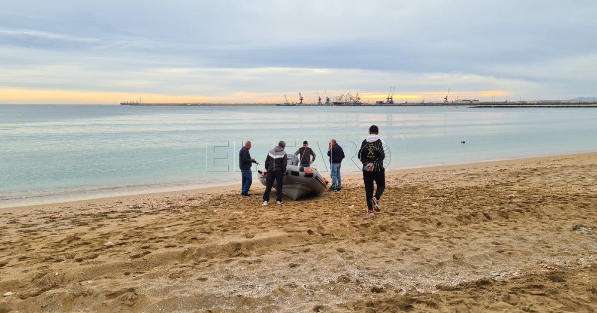 Llega a Melilla una patera con cinco migrantes marroquíes