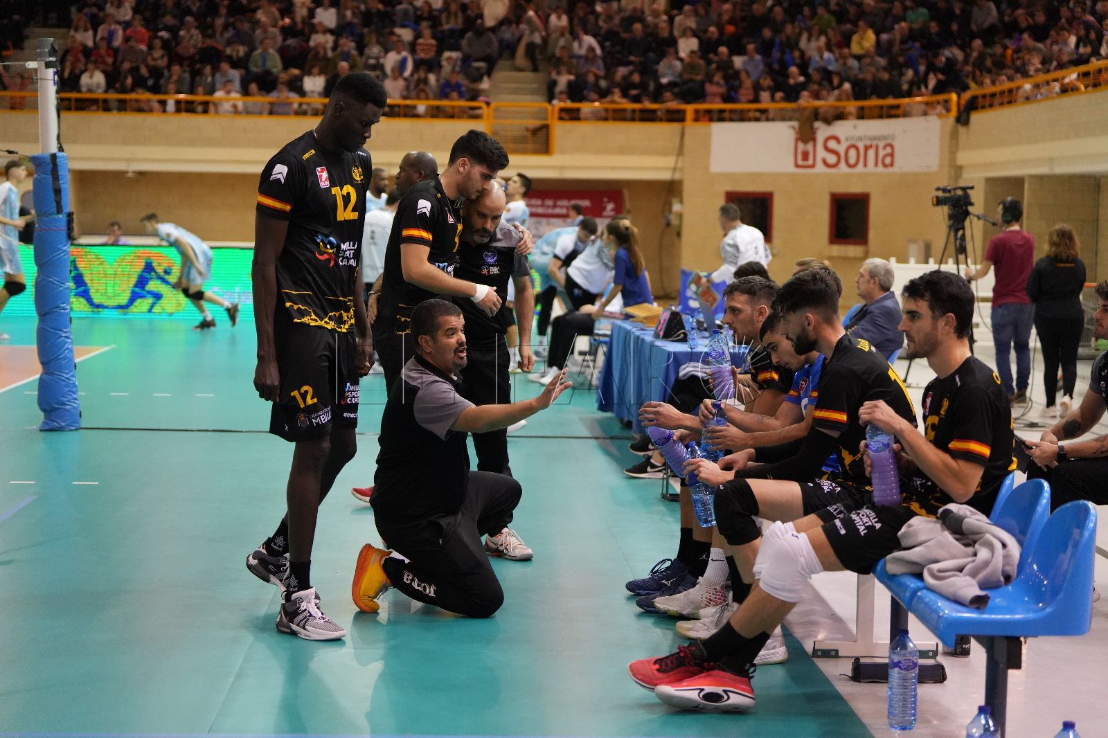 El primer paso para llegar a semifinales es ganar este sábado al Léleman Valencia