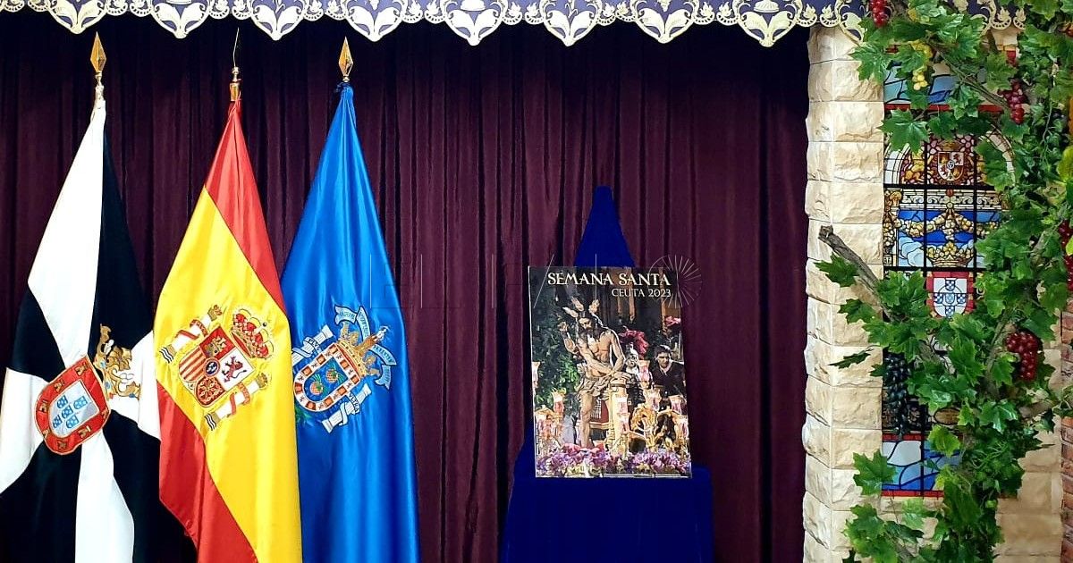 La Casa de Ceuta en Melilla descubre el cartel anunciador de la Semana Santa de Ceuta