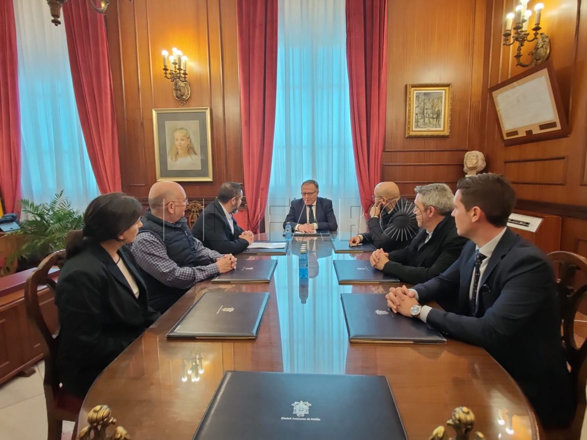 De Castro se reúne con ATME para analizar la situación actual de los militares en Melilla