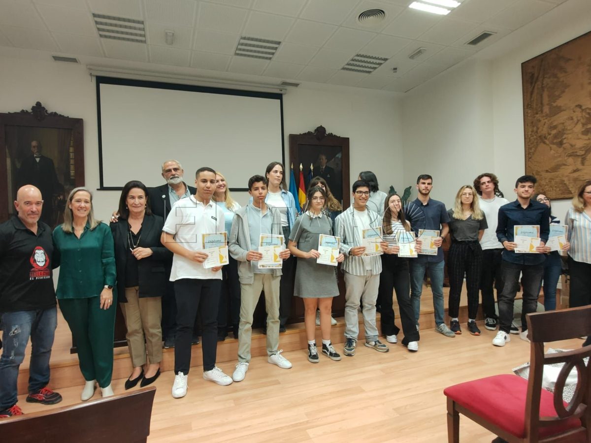 Javier Moreno, Narayan Cortés y Ahmed Aarrouj, campeones de la fase local de Filosofía