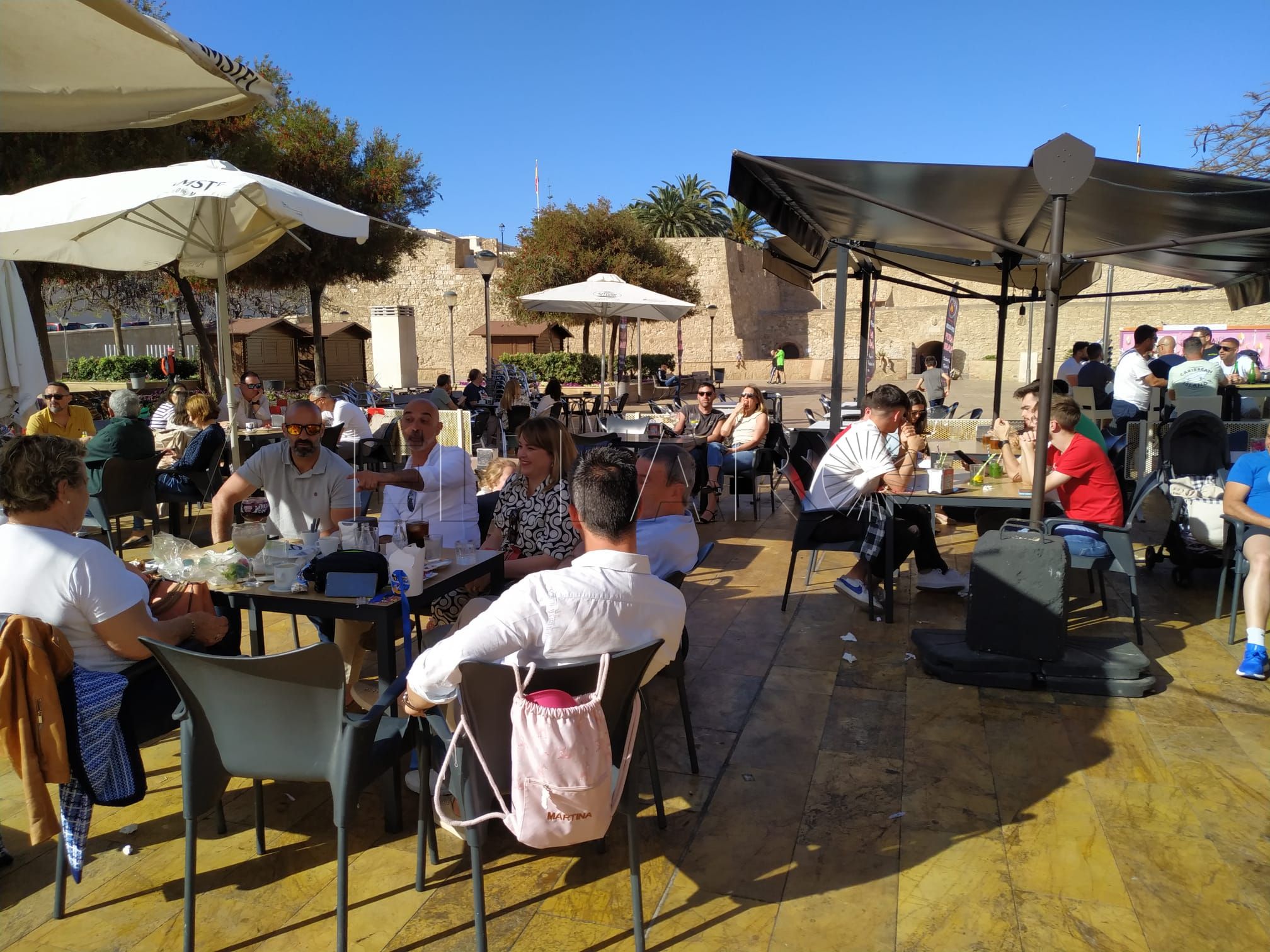 ¿Se llenan las terrazas en Melilla? Hosteleros y clientes no se ponen de acuerdo