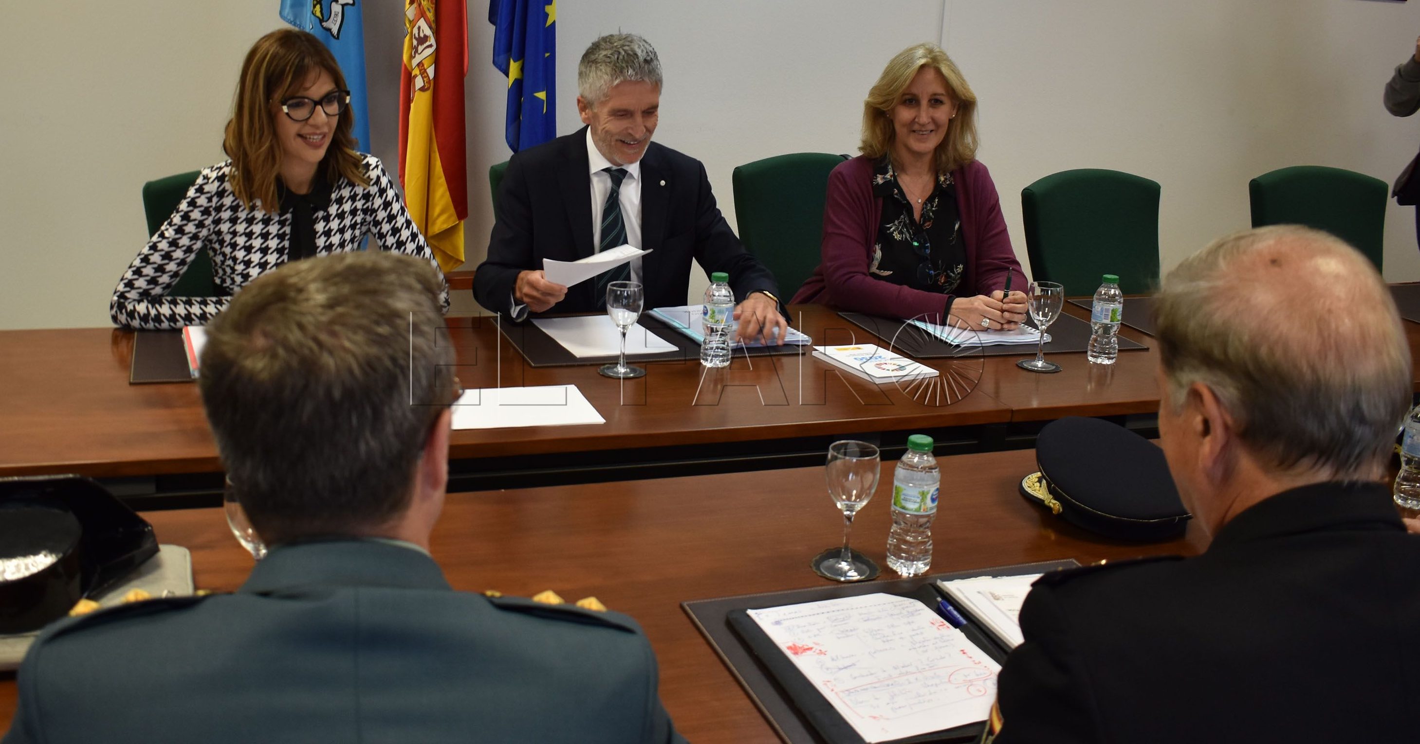 Grande-Marlaska se reúne en Melilla con la delegada del Gobierno y los responsables de las Fuerzas y Cuerpos de Seguridad del Estado
