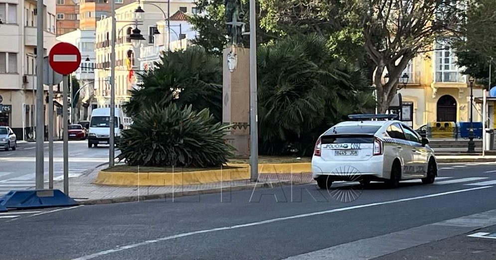 La Policía Local de Melilla envía al depósito a 7 taxis piratas en solo un mes