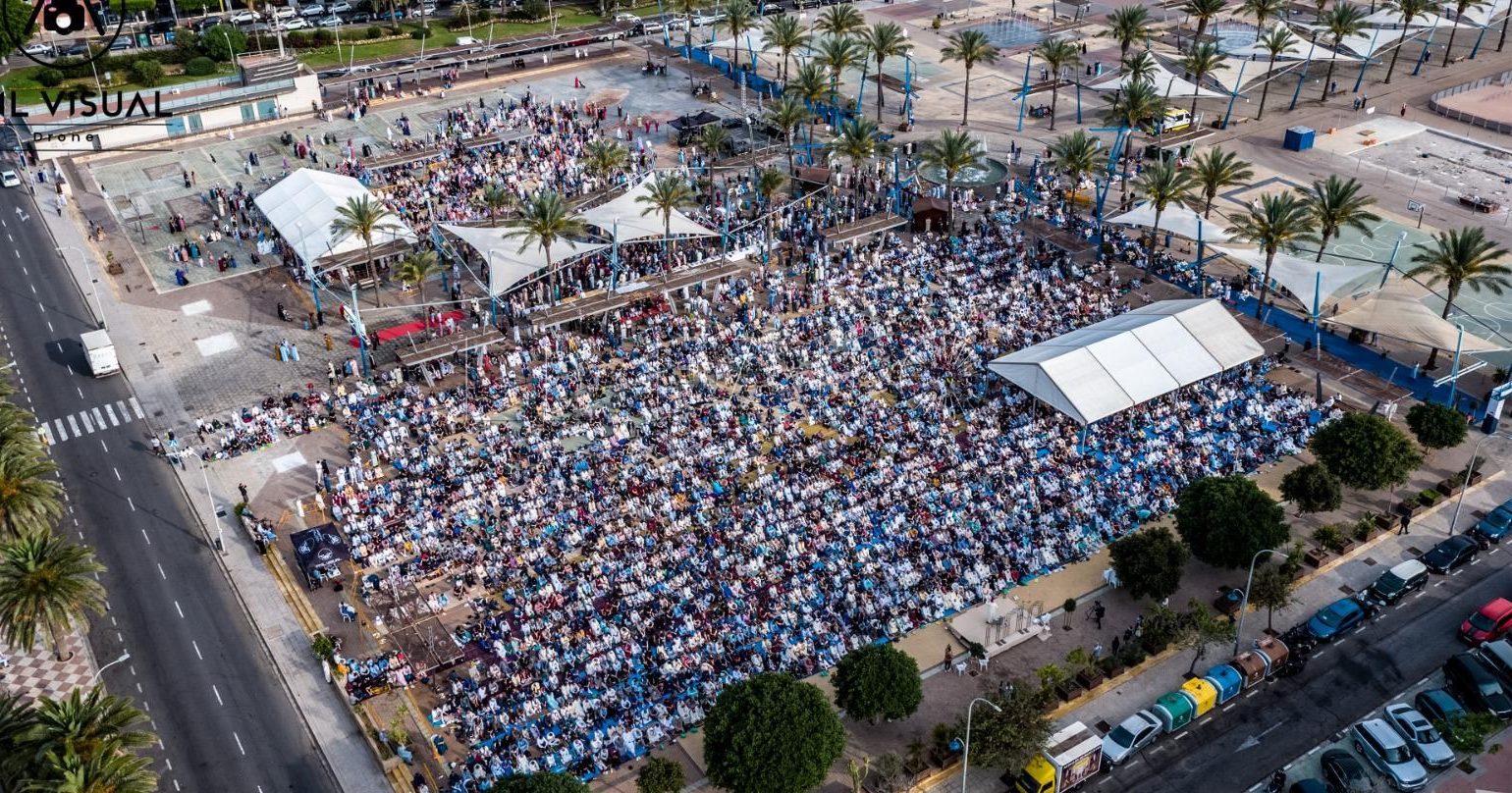 La Ciudad eleva a 9.000 el número de participantes en el rezo colectivo de fin de Ramadán en Melilla