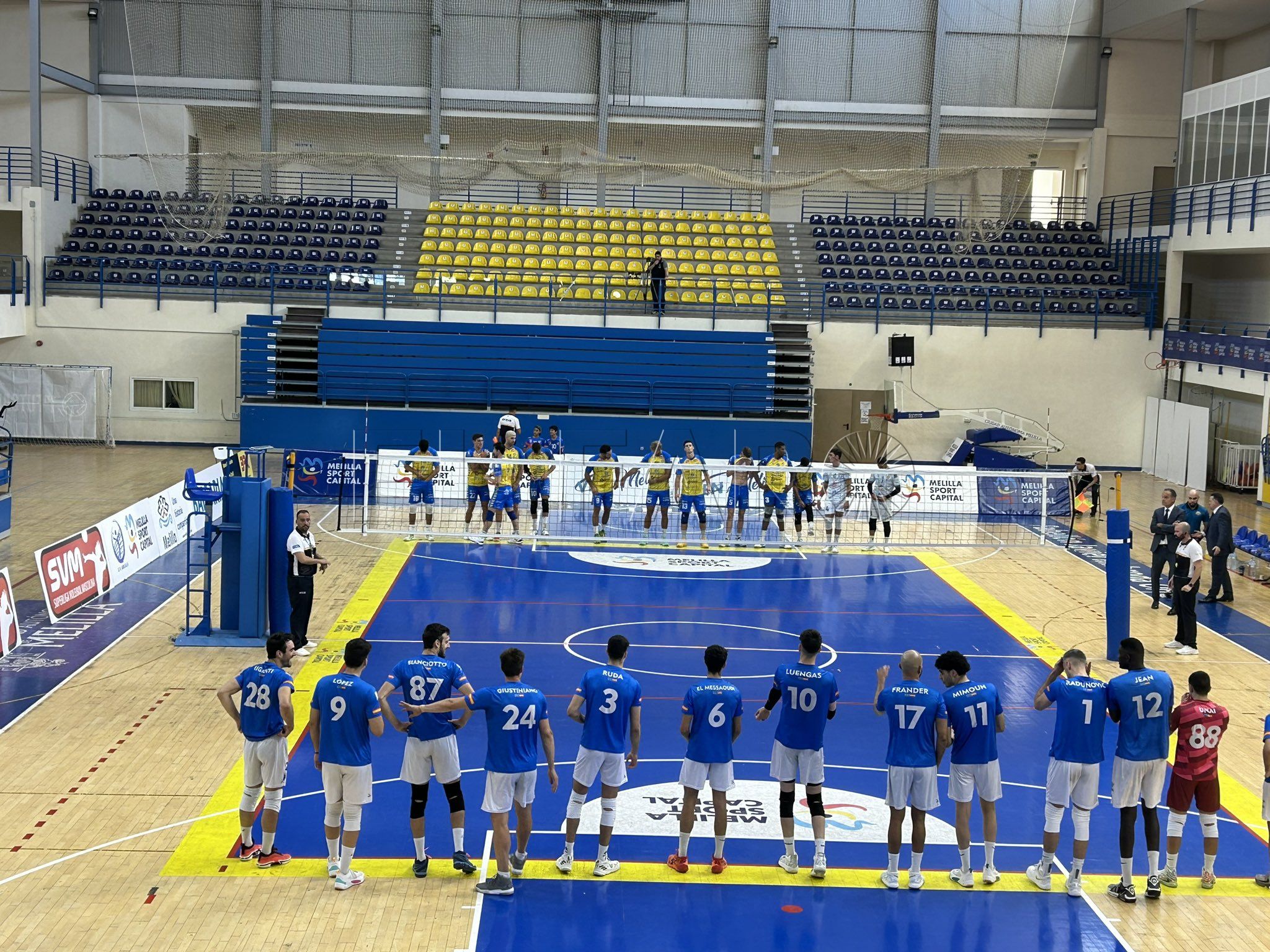 El CV Melilla no pudo hacer nada, como local, ante el rodillo del CV Guaguas