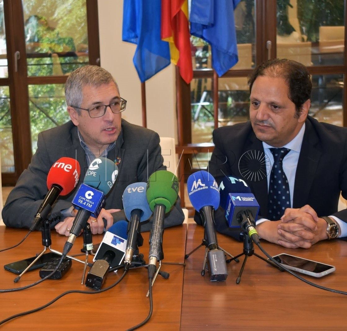 El Gobierno baraja destinar una partida al traslado de residuos de Melilla y Ceuta a la península