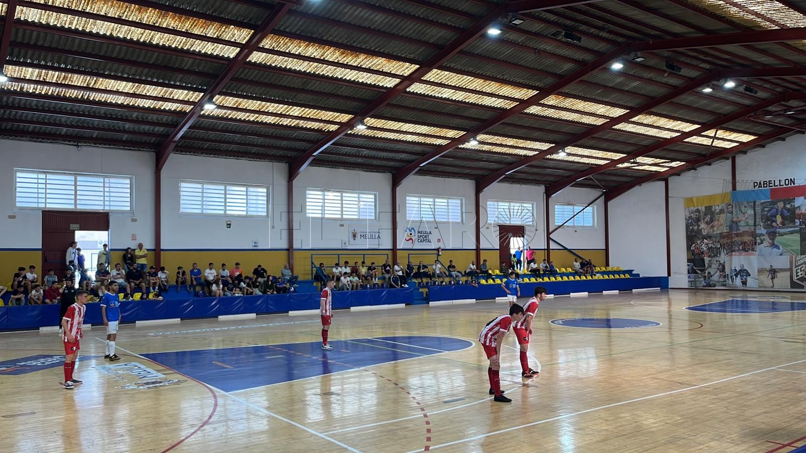La Peña Real Madrid cae en casa ante el líder, el Sporting Almería