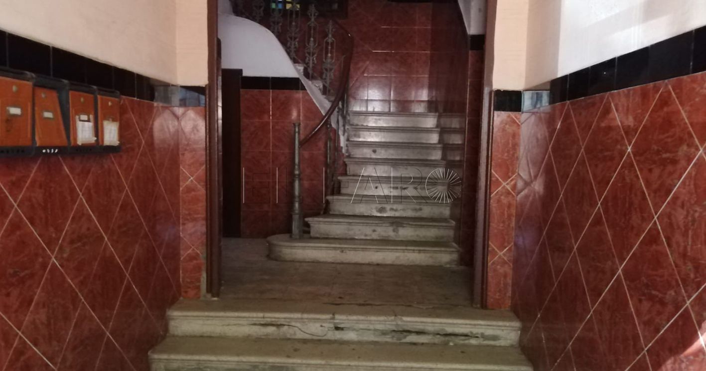 El portero de edificio, una figura en vías de extinción en Melilla