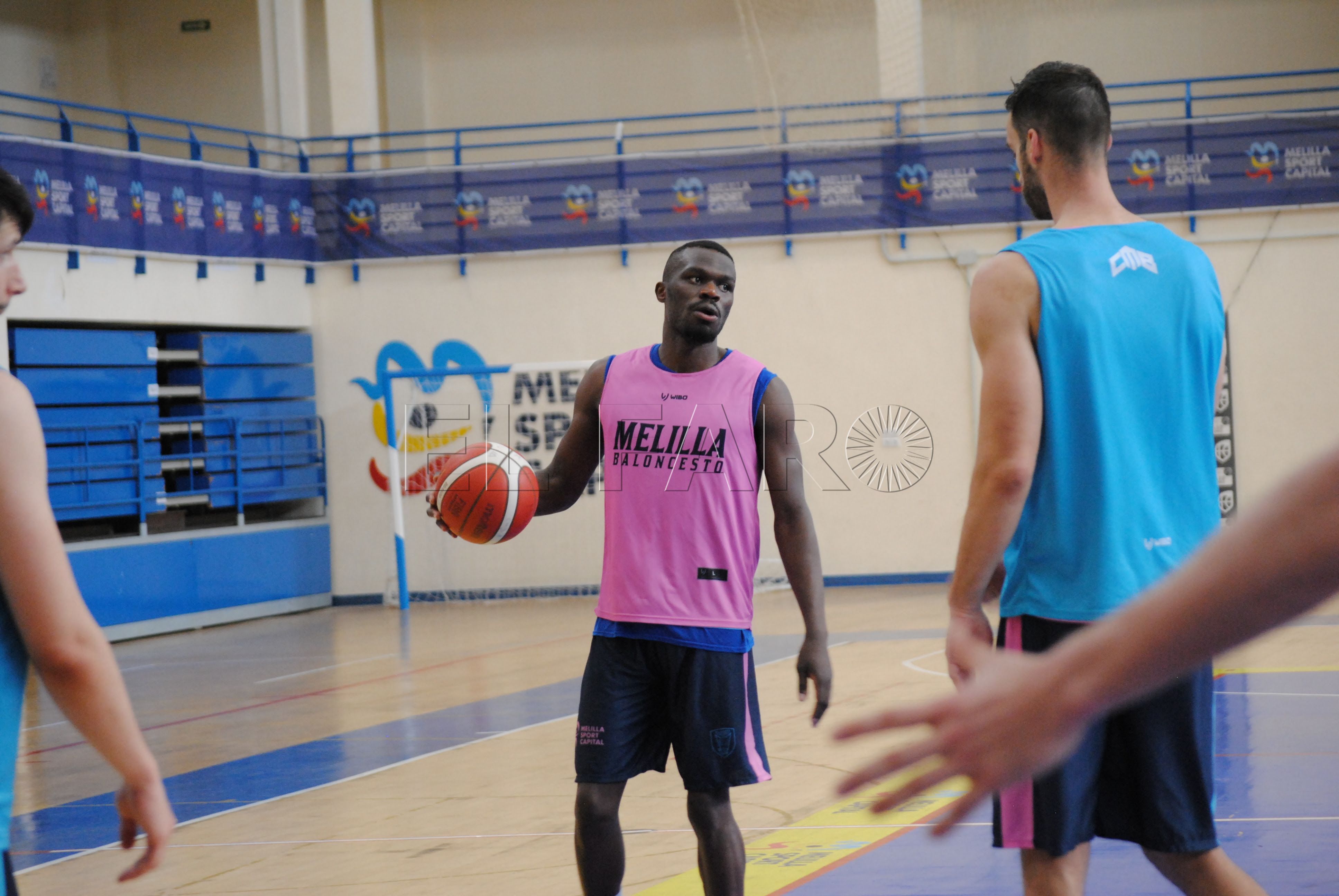 Decisivo partido para la salvación de Melilla