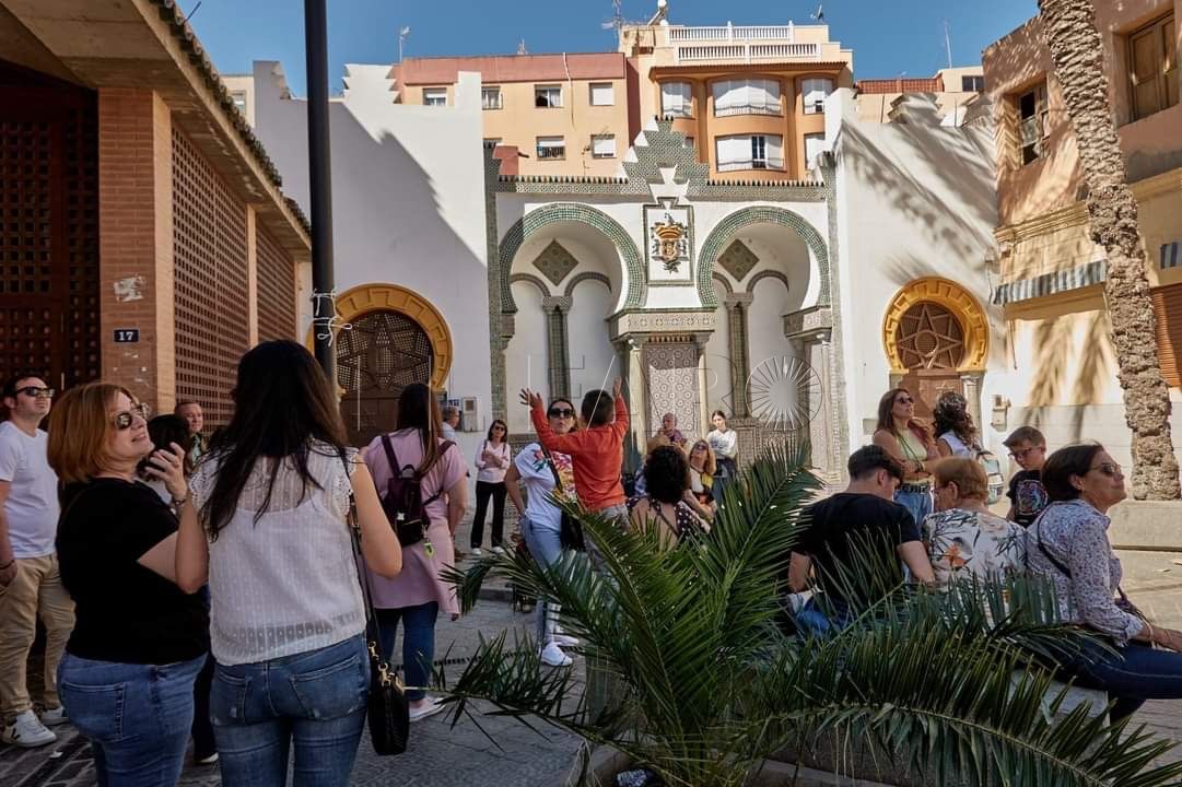 Más viajes, pero menos gasto para cerrar 2022: el turismo en Melilla, en datos