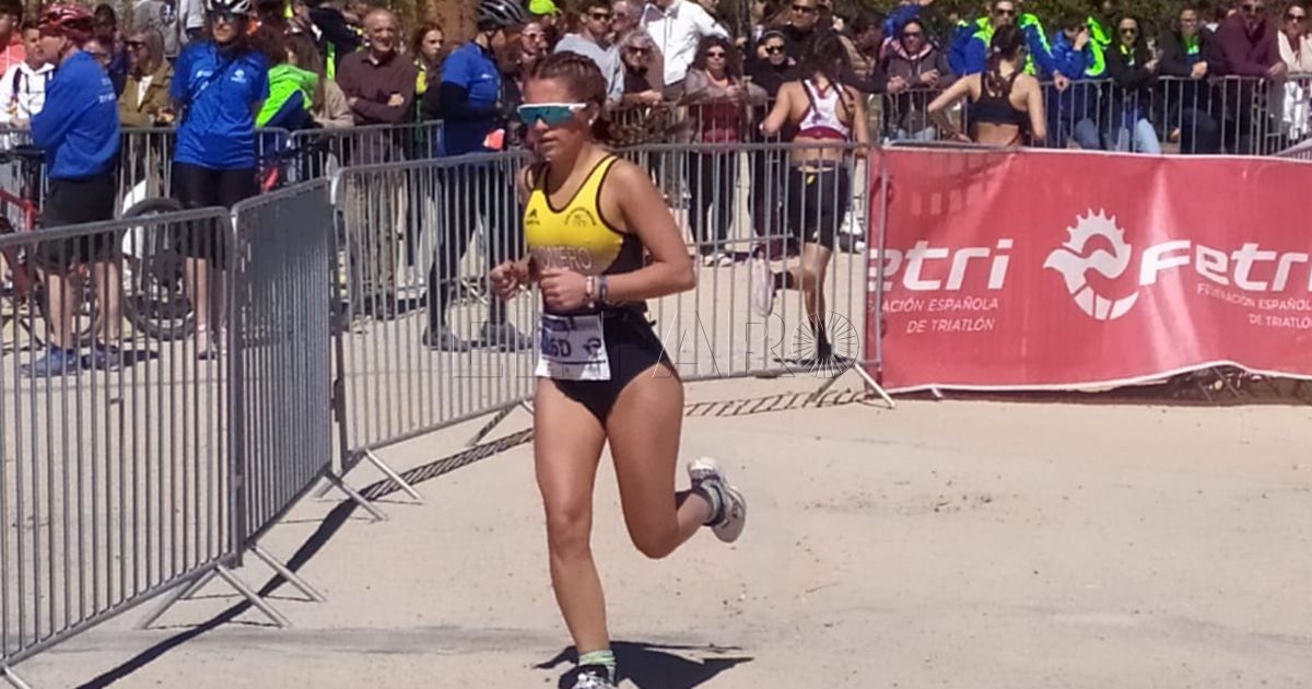 Un centenar de participantes tendrá el Acuatlón TriMelilla 2023