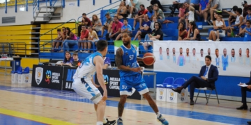 Trey Davis en acción durante el partido disputado frente a la escuadra de Cáceres Patrimonio de la Humanidad.