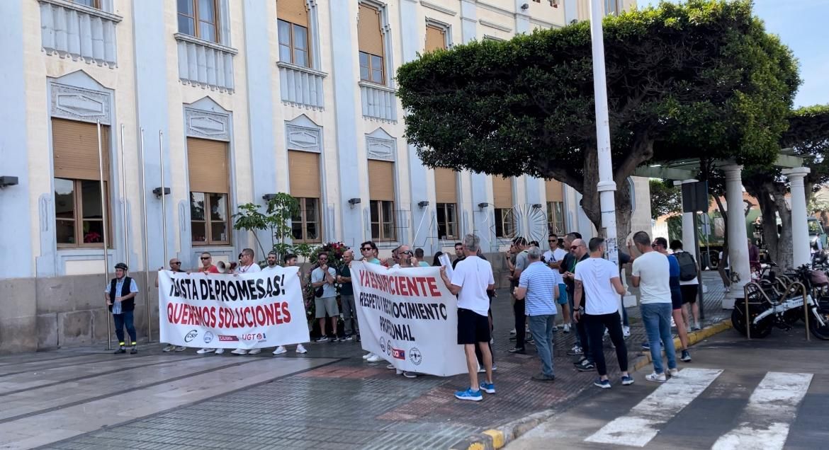 Los bomberos abandonan por ahora las concentraciones de protesta