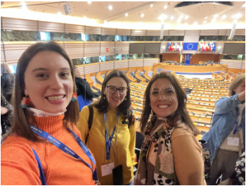 Una profesora del IES Rusadir asiste al seminario de coordinadores de Escuelas Embajadores del Parlamento Europeo