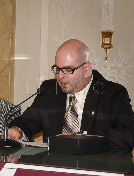 El musicólogo Julio Francisco González compone la nueva marcha de procesión "Coronación de la Virgen de la Victoria"