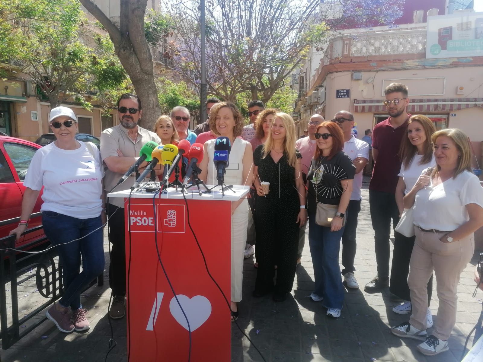 El PSOE reafirma su compromiso de seguir mejorando Melilla con 600 medidas en el primer día de campaña