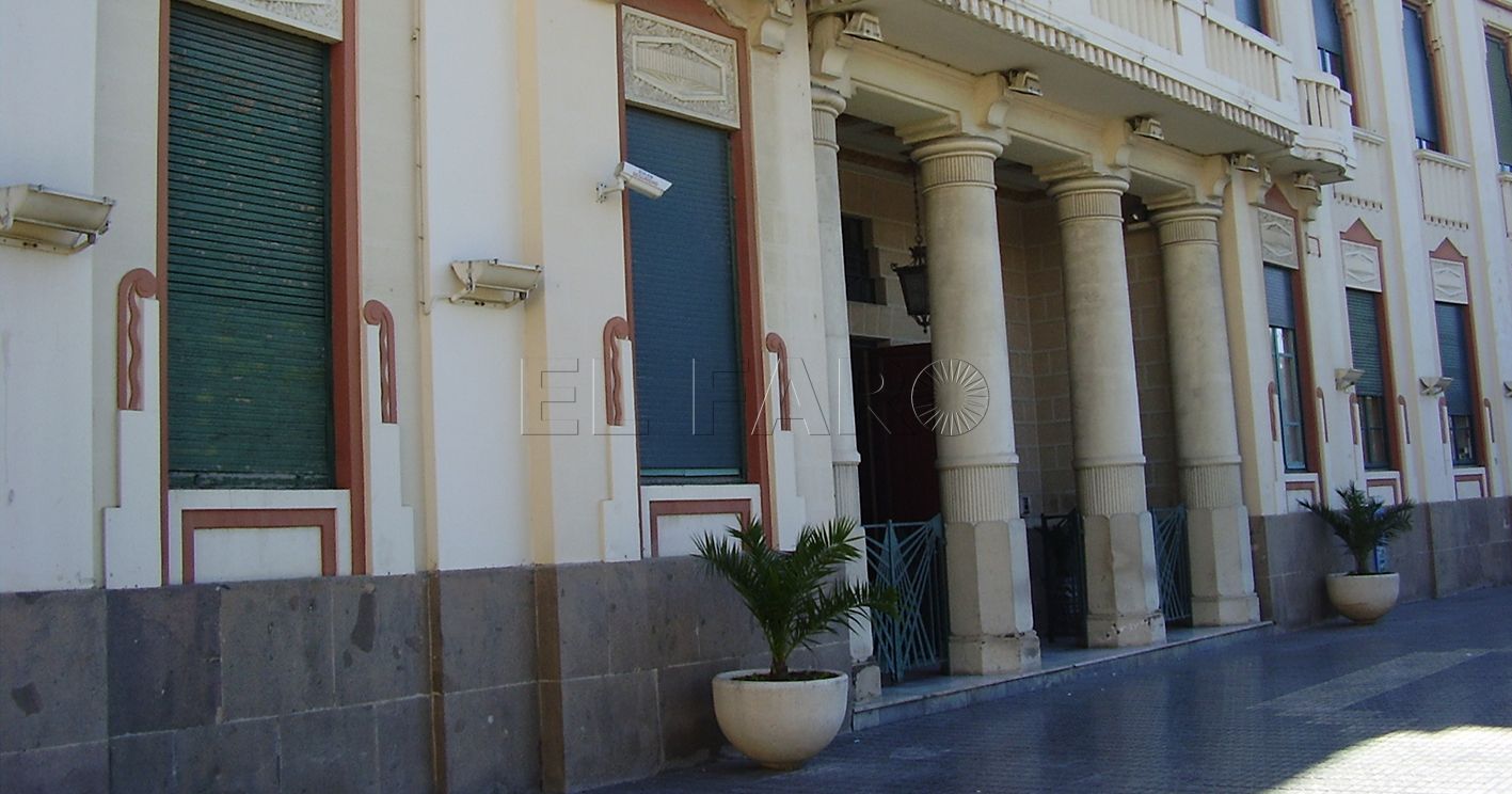 Almansouri asegura que se pagarán todas las ayudas de la Línea 8